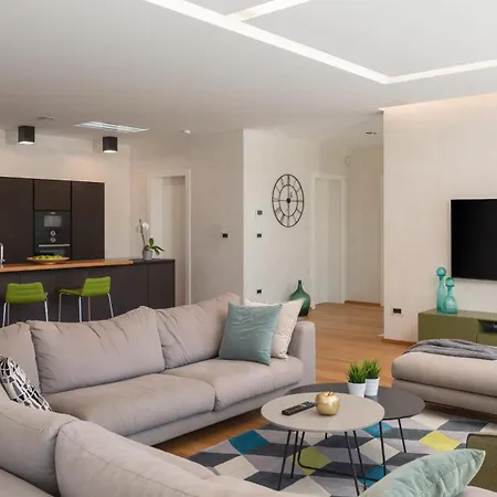 فيلة Vivi Rent - Old Olive I فودنيان
