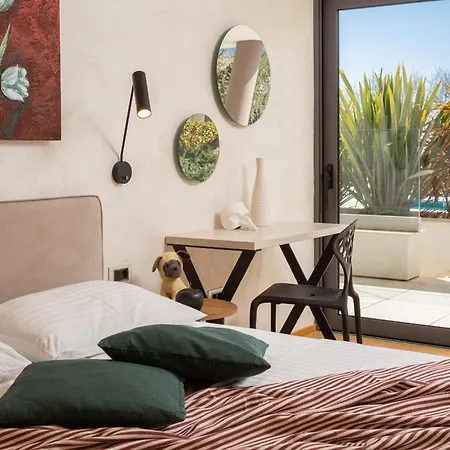فيلة Vivi Rent - Old Olive I *